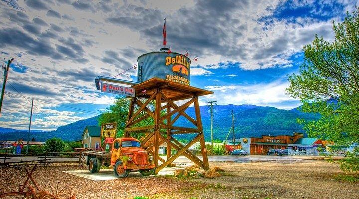 The landmark water tower and vintage truck at DeMille's Farm Market